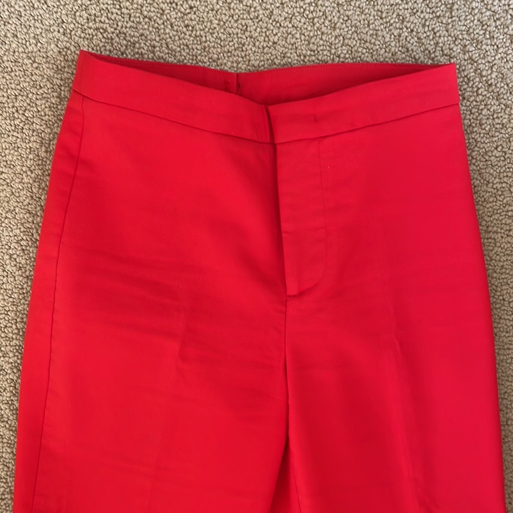 Red cropped pants - Picture 3 of 4